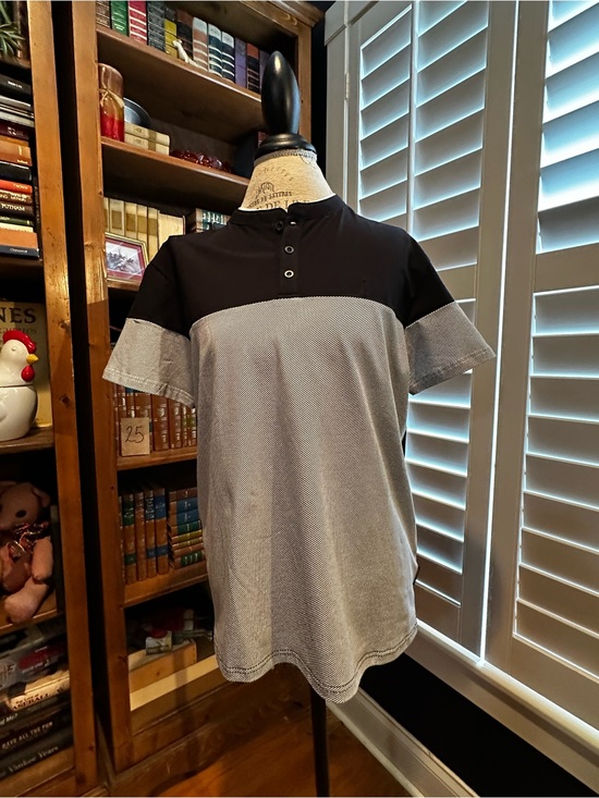 Scott James Other - Men's Colorblock Henley Polo in Black and Light Gray